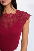 Lace t-shirt with round neck bordeaux women