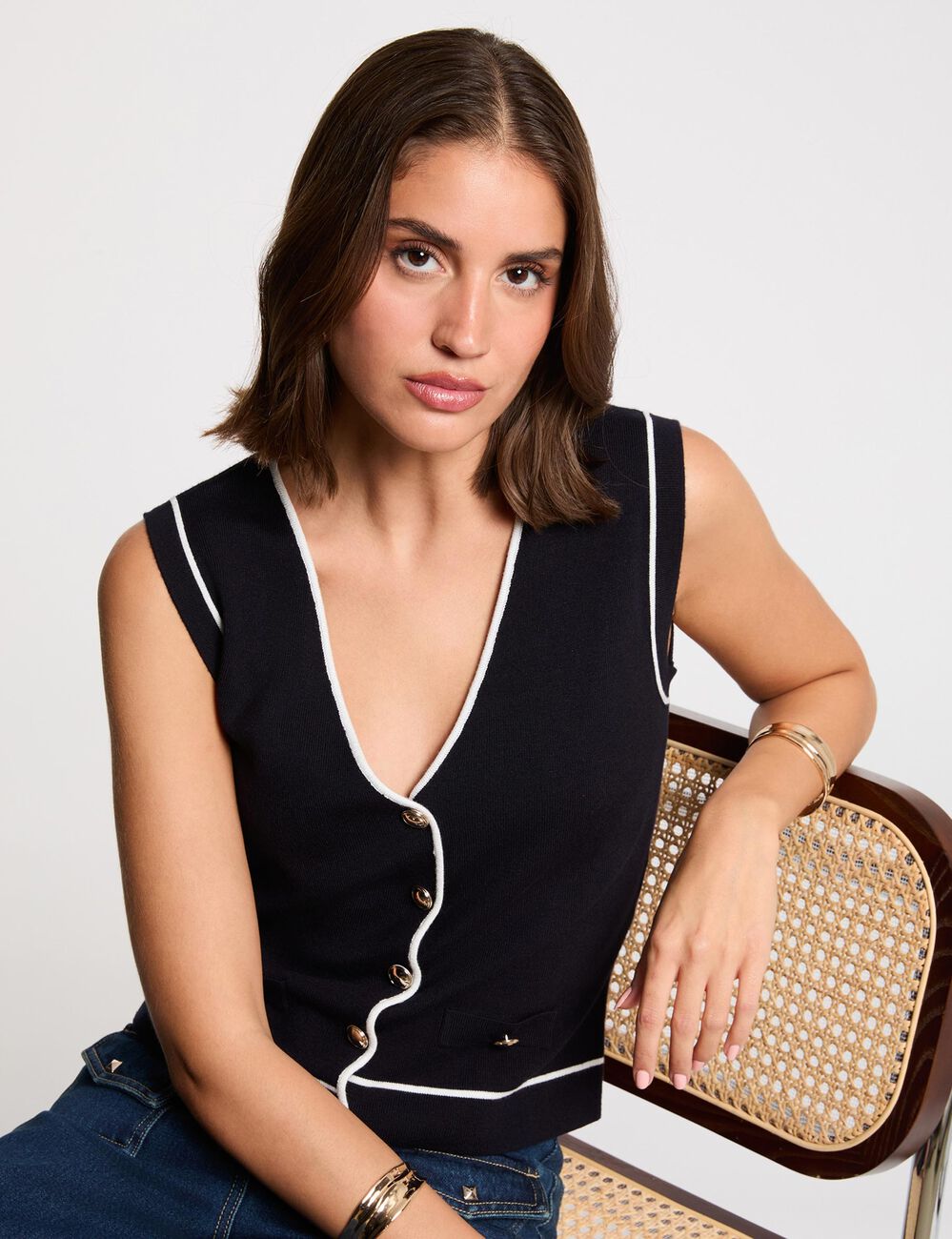 Pull sans manches col v bleu marine femme