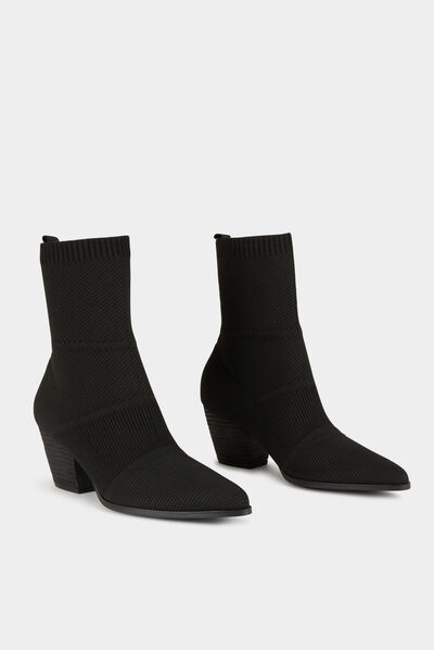 Ribbed boots with stacked heels black ladies'