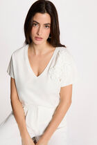 V-neck short-sleeve t-shirt white women