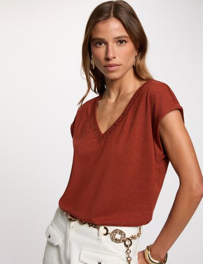 Shiny v-neck t-shirt cognac brown women