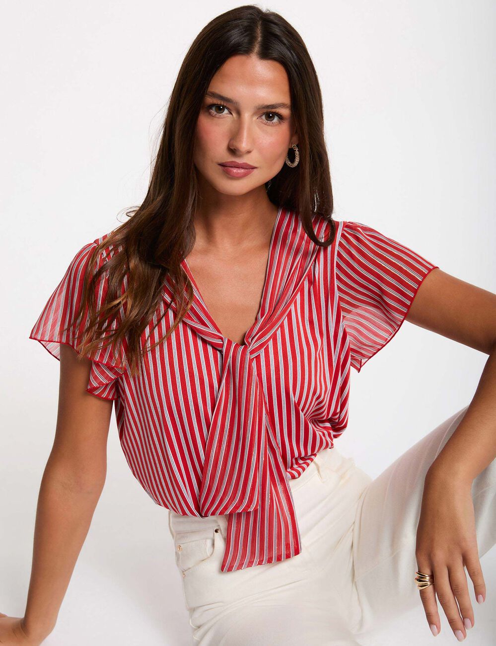 T-shirt with tie neck red women
