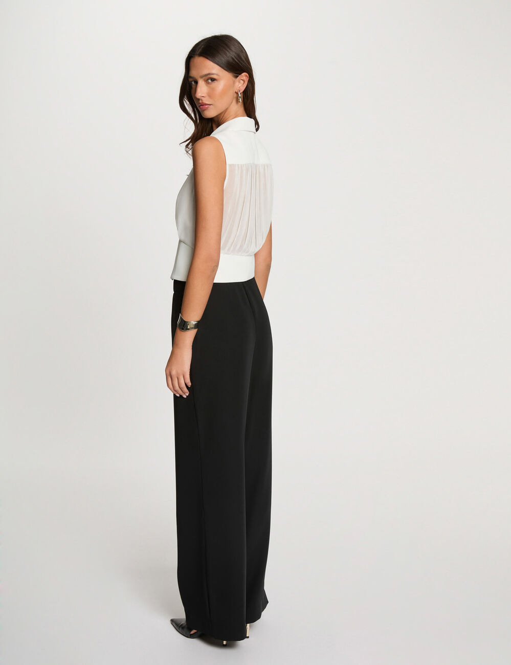 Sleeveless pleated top white women