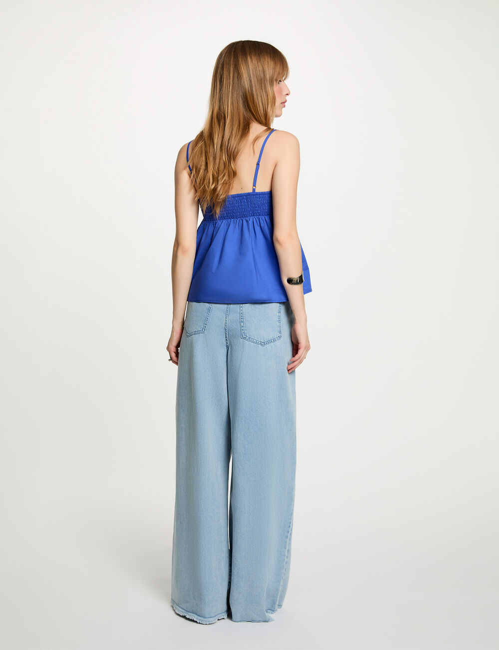 High-waisted wide-leg jeans bleach denim women
