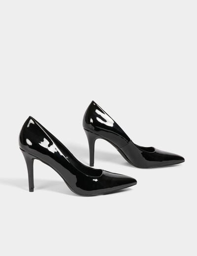 Stilettos with patent effect black women