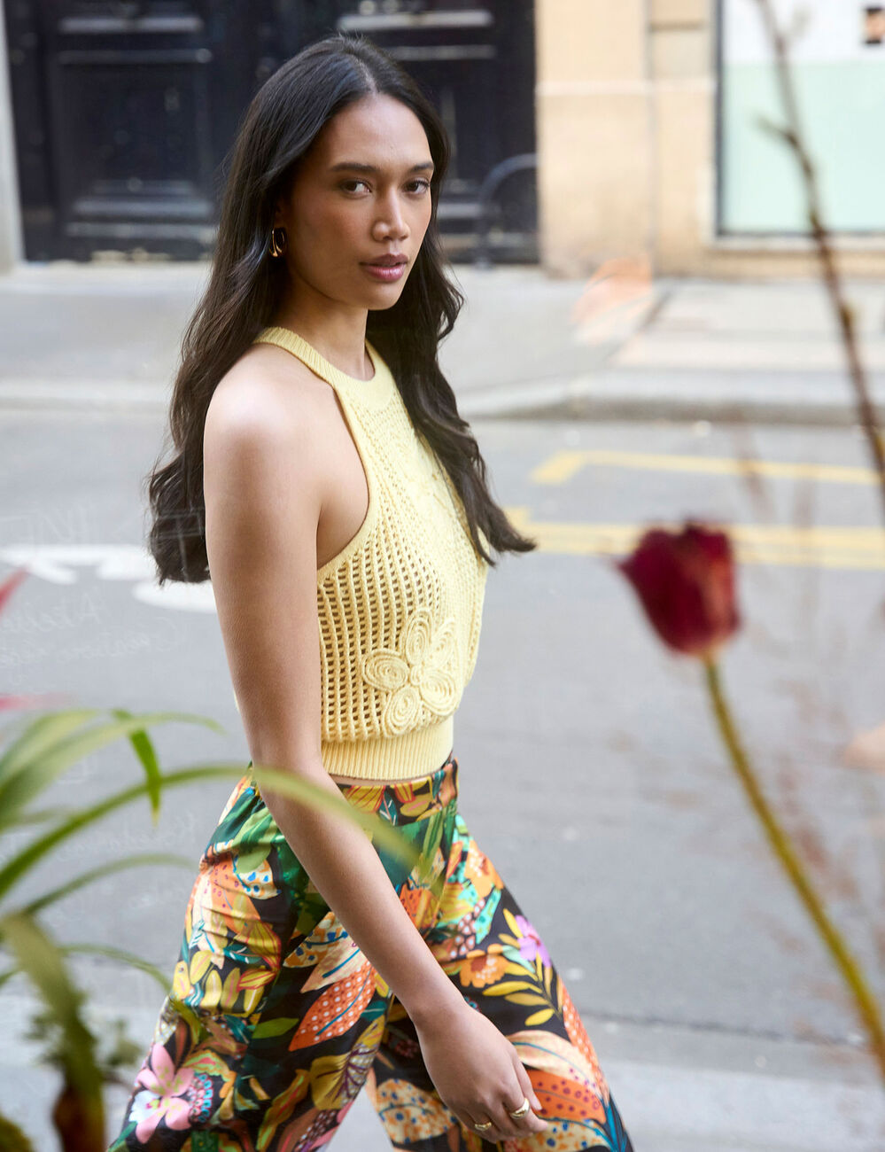 Fitted round neck tank top light yellow women