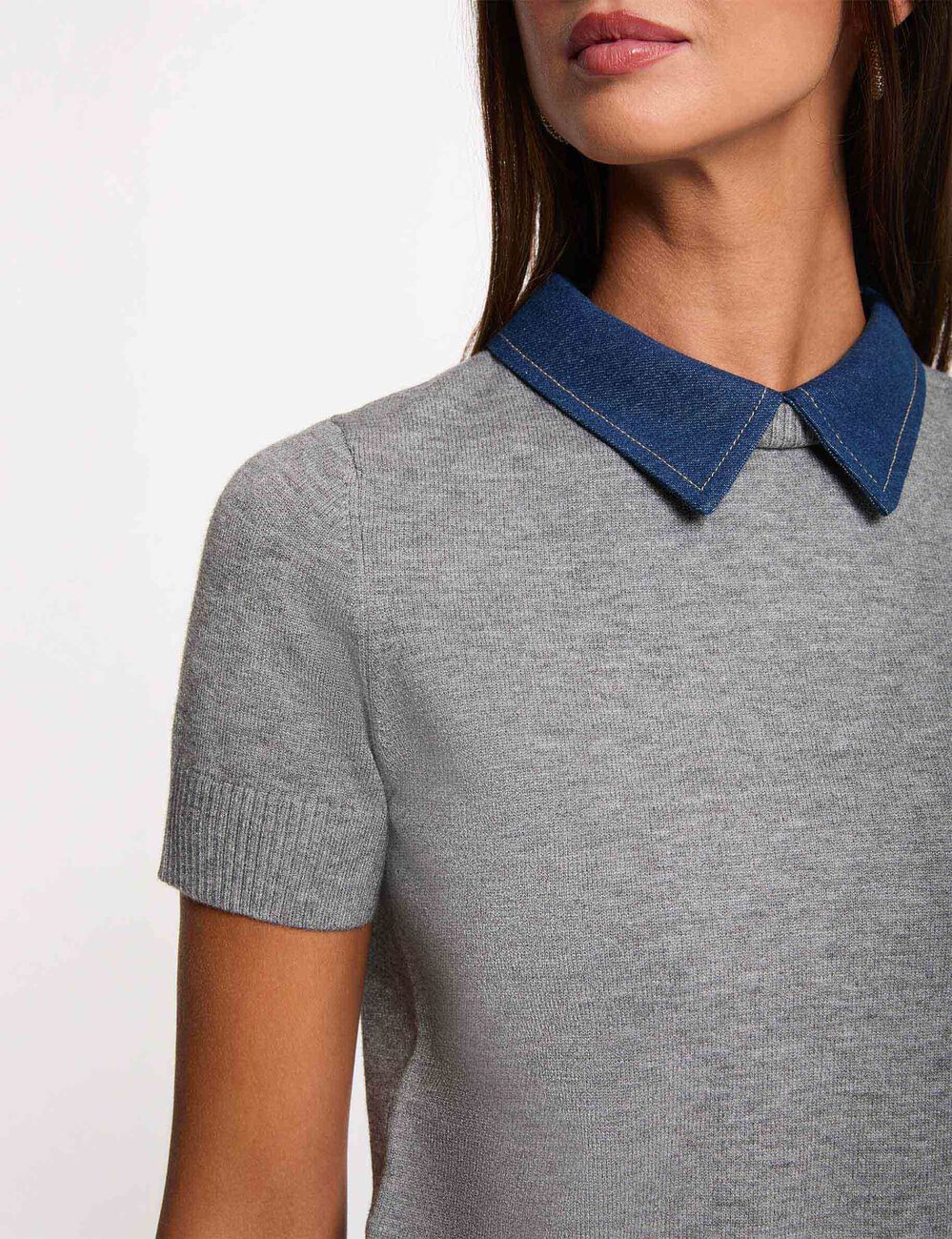 Sweater with a folded collar light grey women