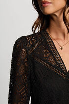Lace t-shirt V-neck black women