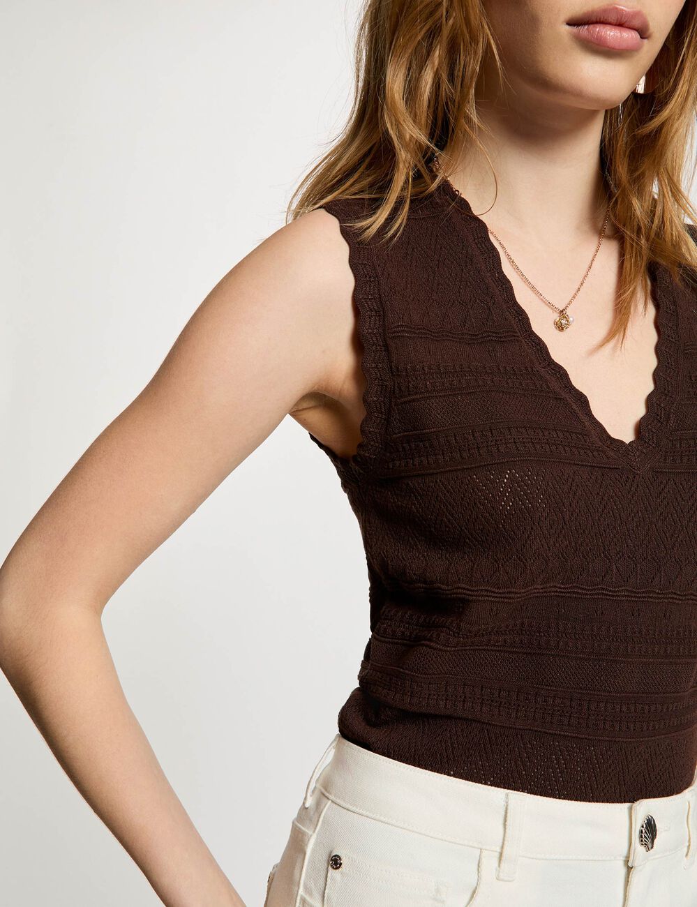 Fitted V-neck sweater dark brown women