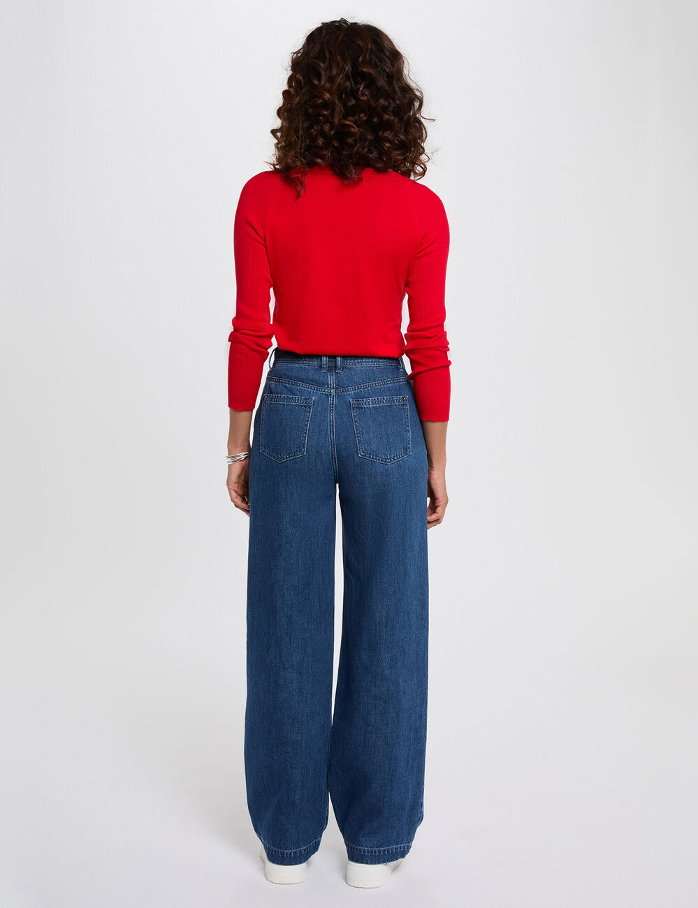 Fitted V-neck sweater red women