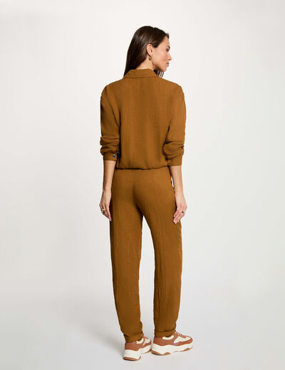 High-waisted carrot trousers camel women