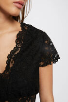 Lace t-shirt with V-neck black women