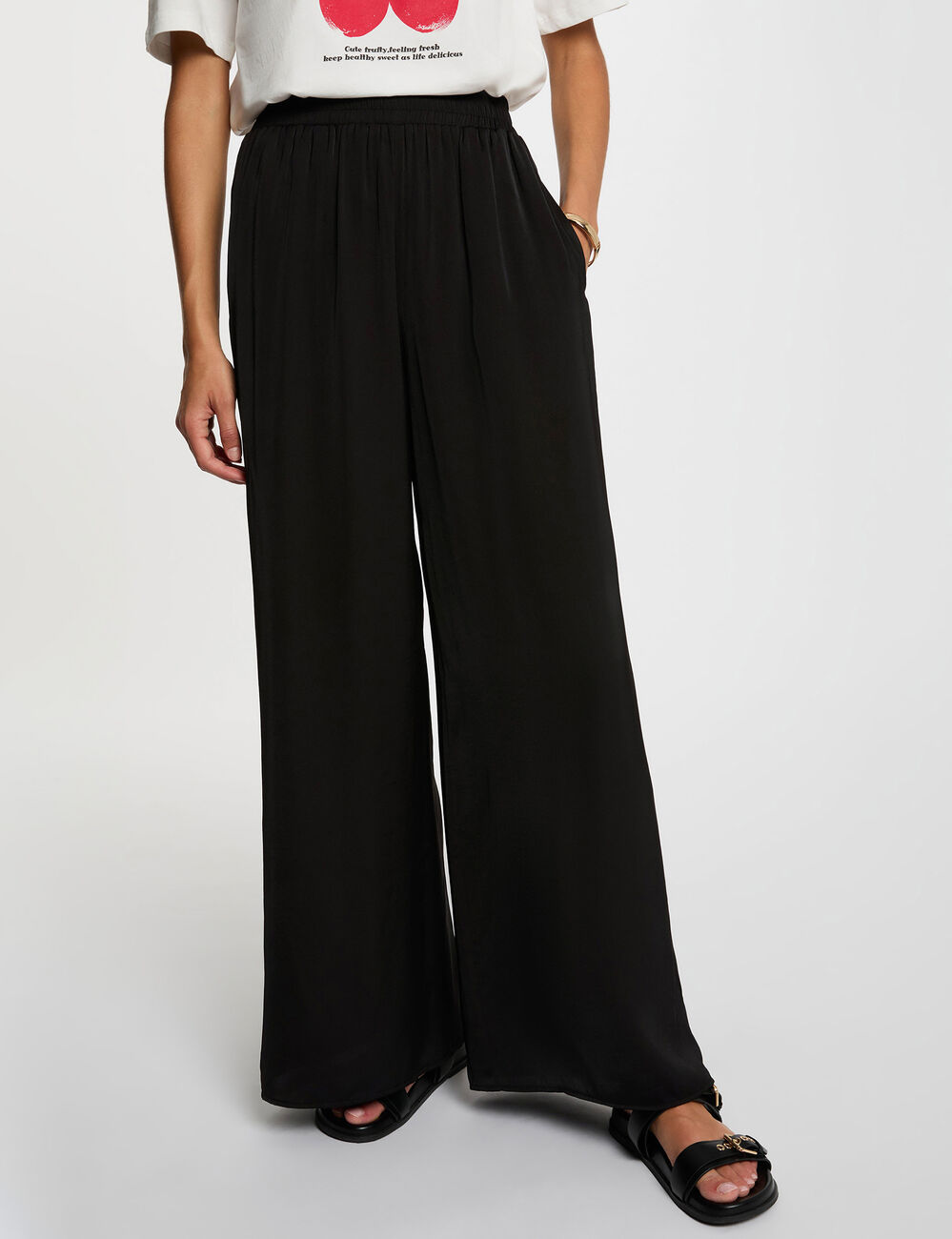 Flowy wide-leg trousers black women