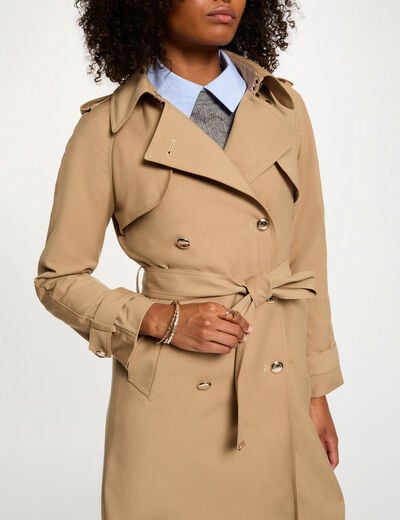 beige women