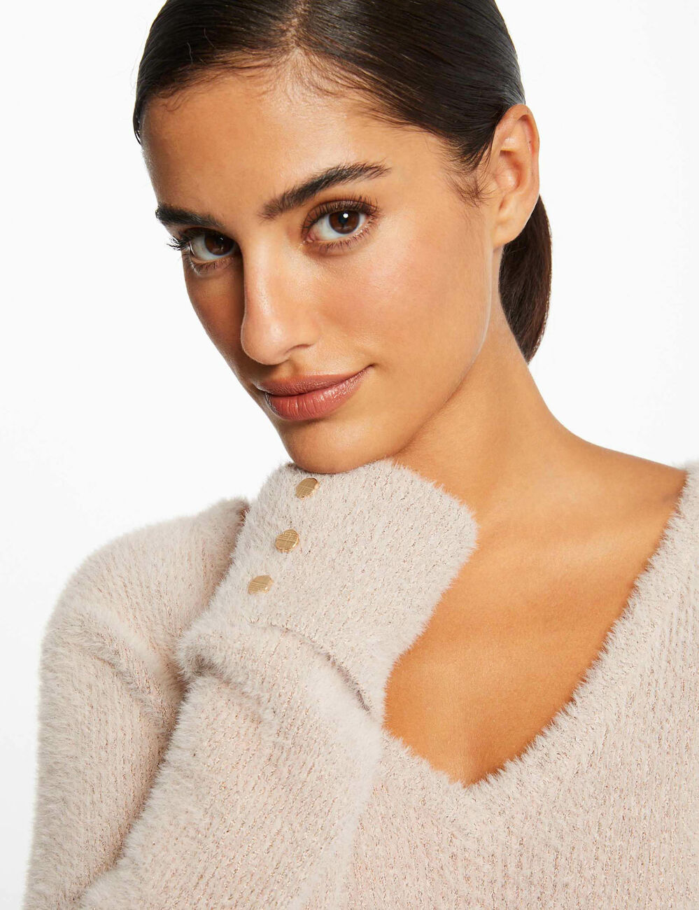 Long-sleeved jumper with V-neck light pink women