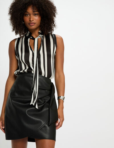 Faux leather mini skirt black women