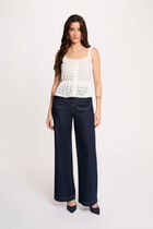 Sleeveless vest top white women