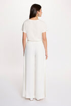 V-neck short-sleeve t-shirt white women