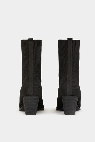 Ribbed boots with stacked heels black ladies'