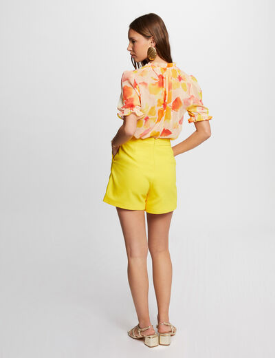 High-waisted fitted shorts yellow ladies'