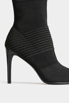 Boots with stiletto heels black women