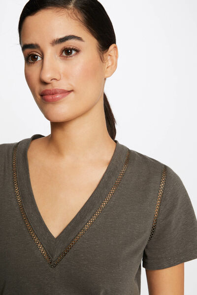 Short-sleeved t-shirt with V-neck  ladies'