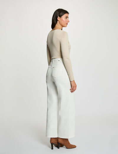 Fitted v-neck t-shirt ivory women