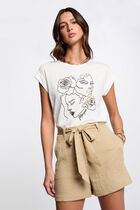 High-waisted loose shorts beige women
