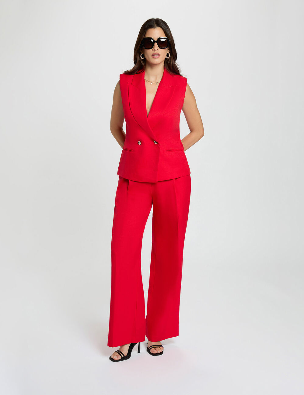 Fitted sleeveless jacket red women