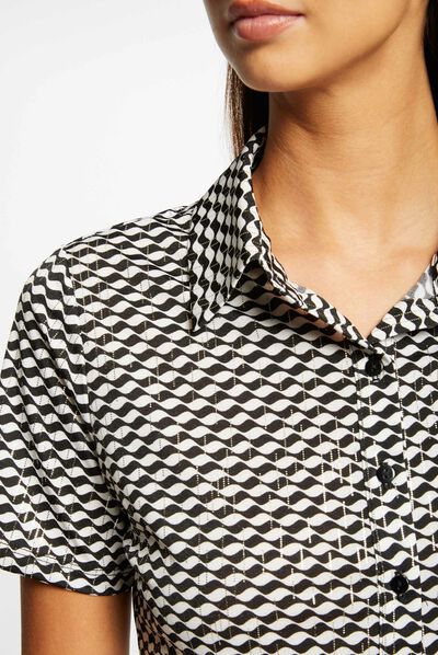 Buttoned t-shirt geometric print multico ladies'