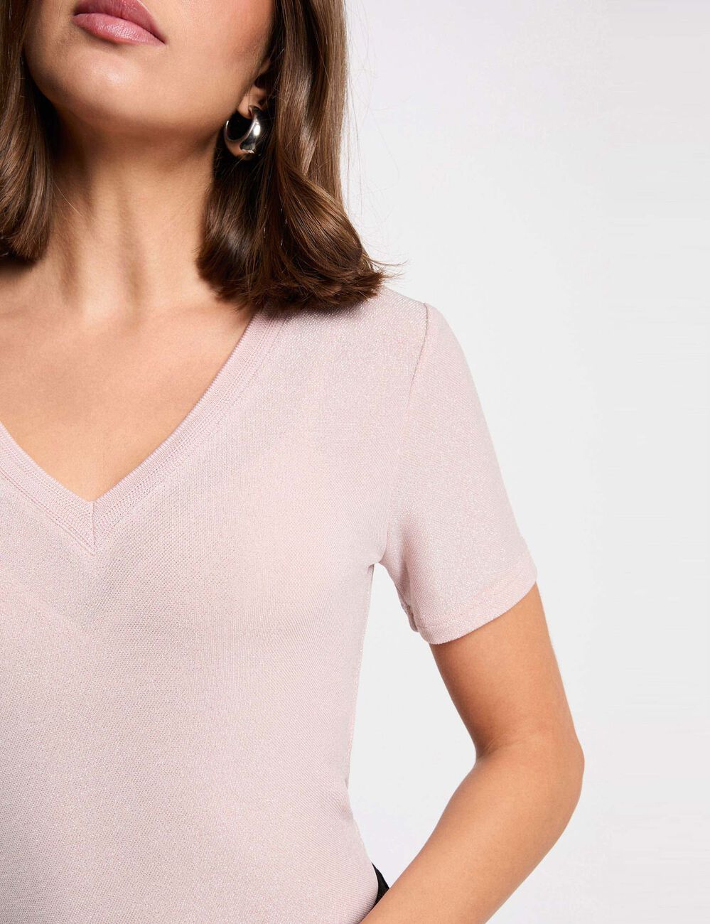 Short-sleeved t-shirt with V-neck light pink women