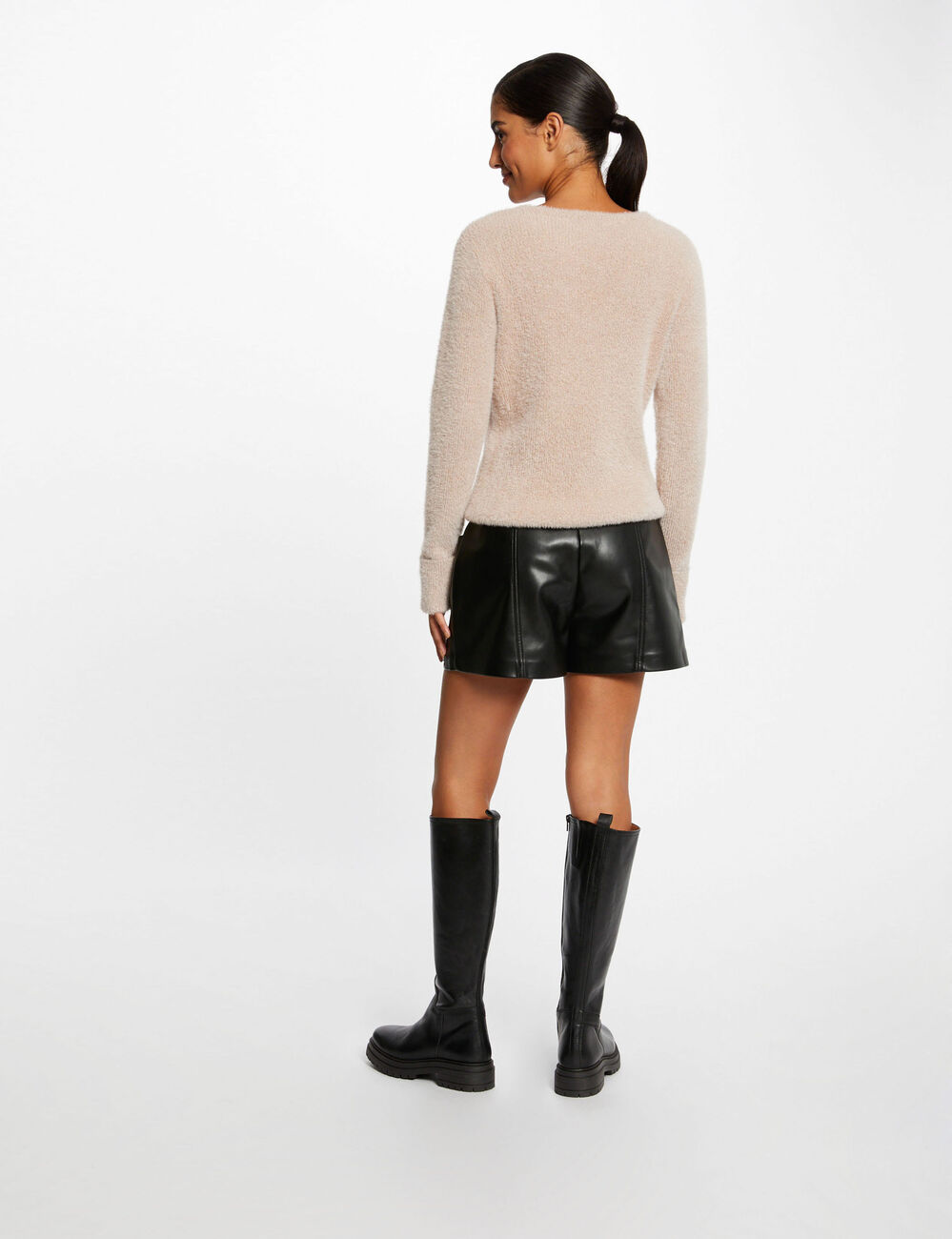 Long-sleeved jumper with V-neck light pink women