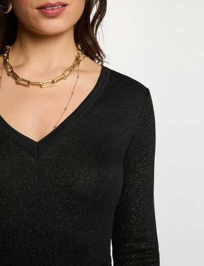 fitted v neck t shirt black women Fitted v-neck t-shirt black women