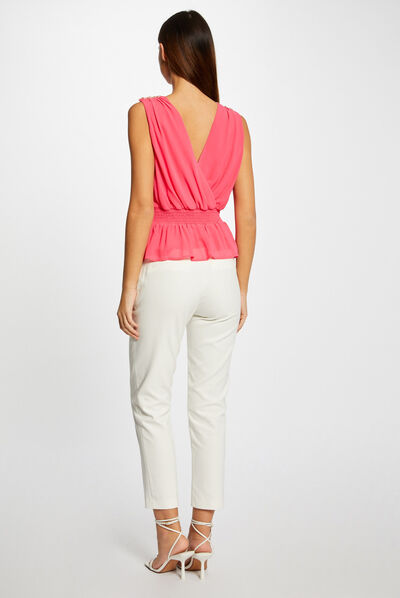 Sleeveless blouse with chain details pink ladies'