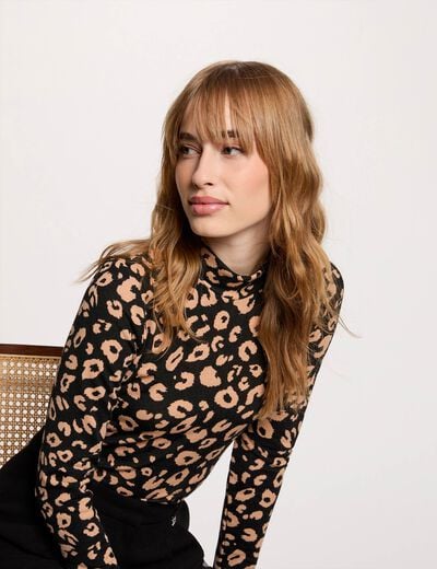 Fitted high neck t-shirt black women