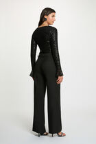 Fitted v-neck t-shirt black women