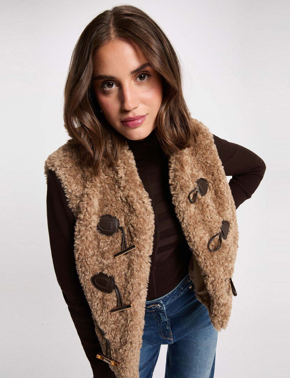 Sleeveless cardigan with shawl collar brown women