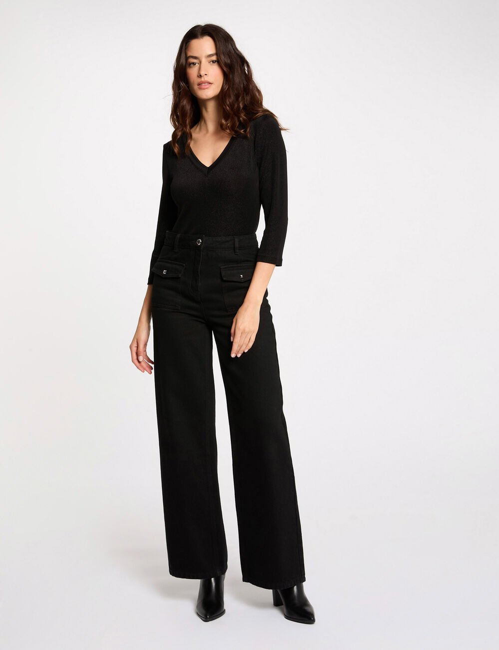 3/4-length sleeved t-shirt black women