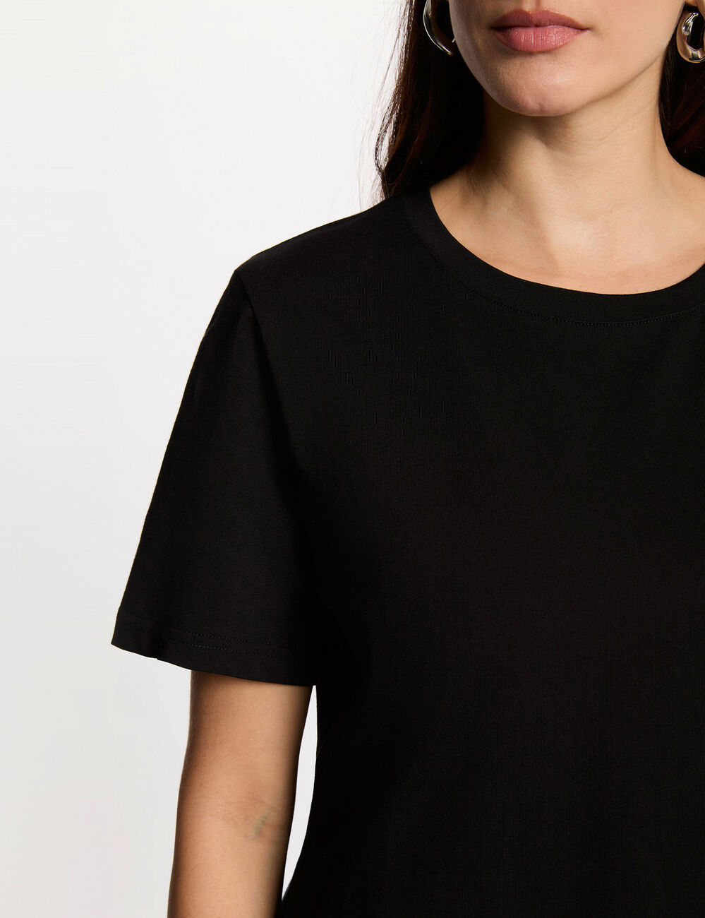 Embroidered round neck t-shirt black women