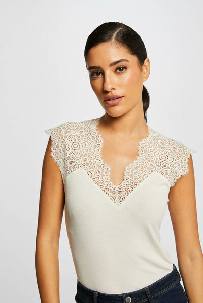 Vest top with wide straps and lace ivory ladies'