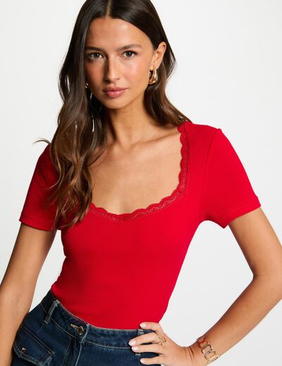 Fitted t-shirt with heart neckline red women