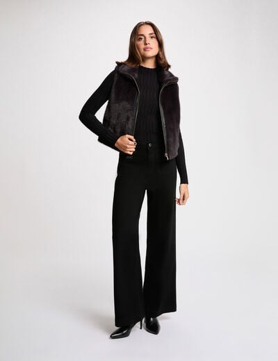 Sleeveless jacket black women