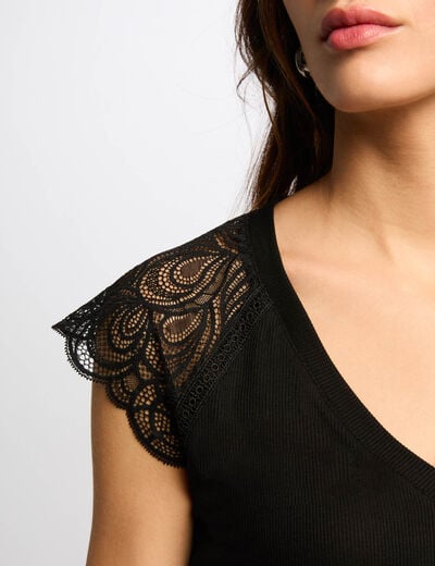 Short-sleeved t-shirt black women
