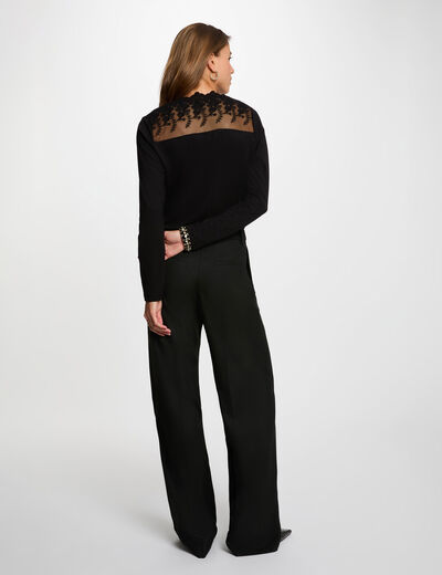 Lace V-neck t-shirt black women