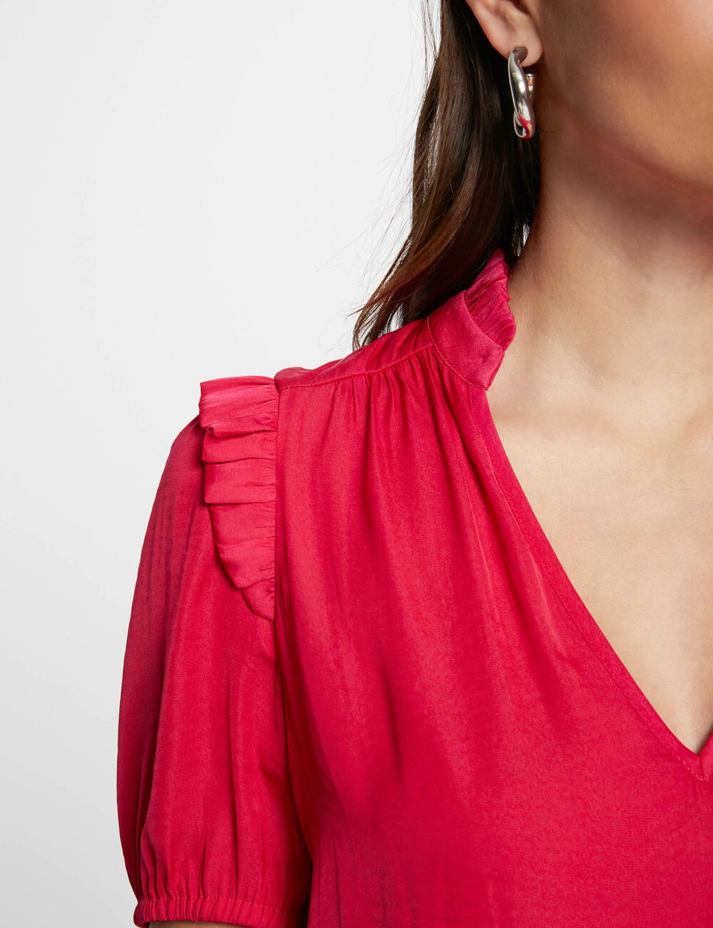 Blouse V-neck and ruffles raspberry women
