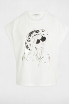 T-shirt with message white women