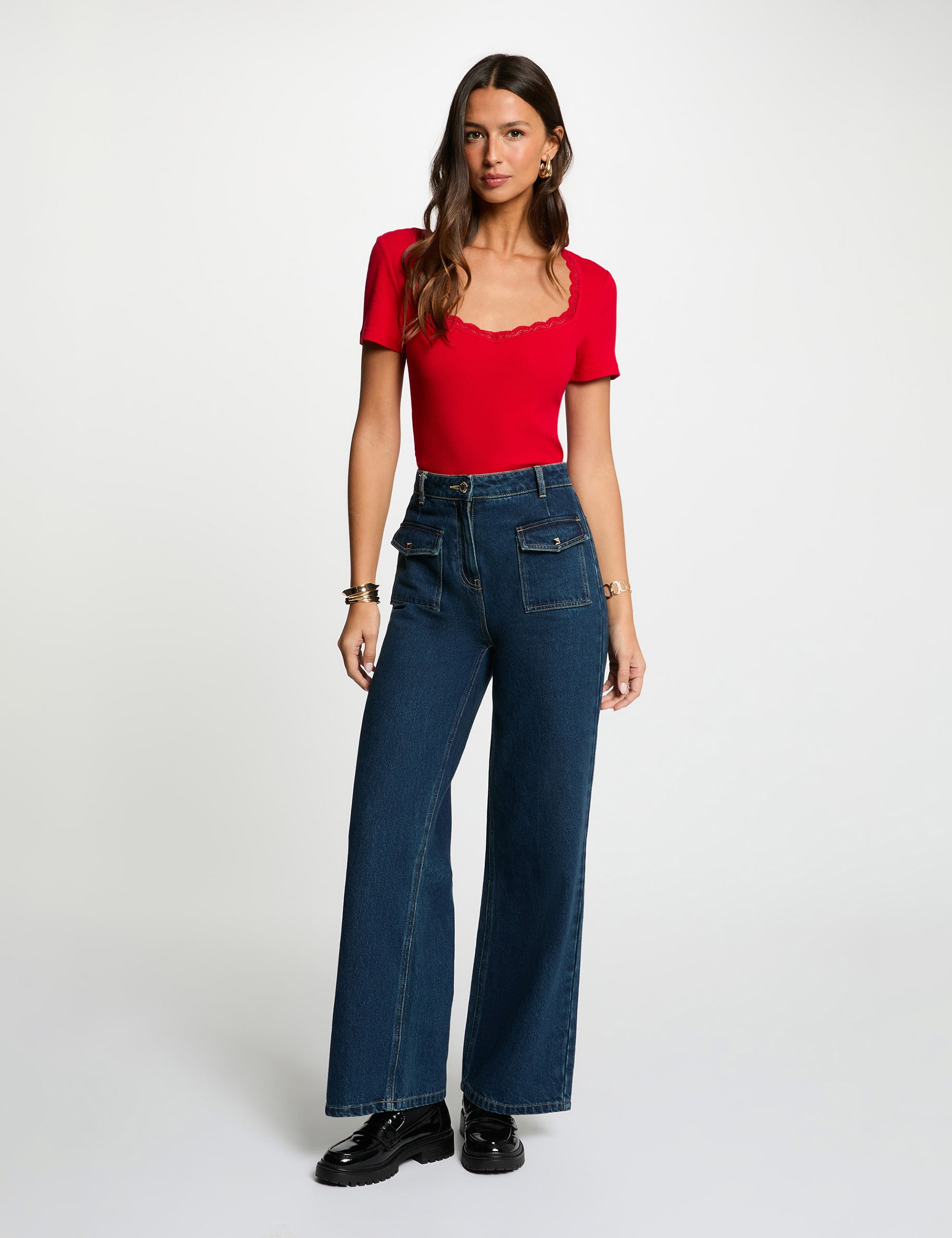 Fitted t-shirt with heart neckline red women