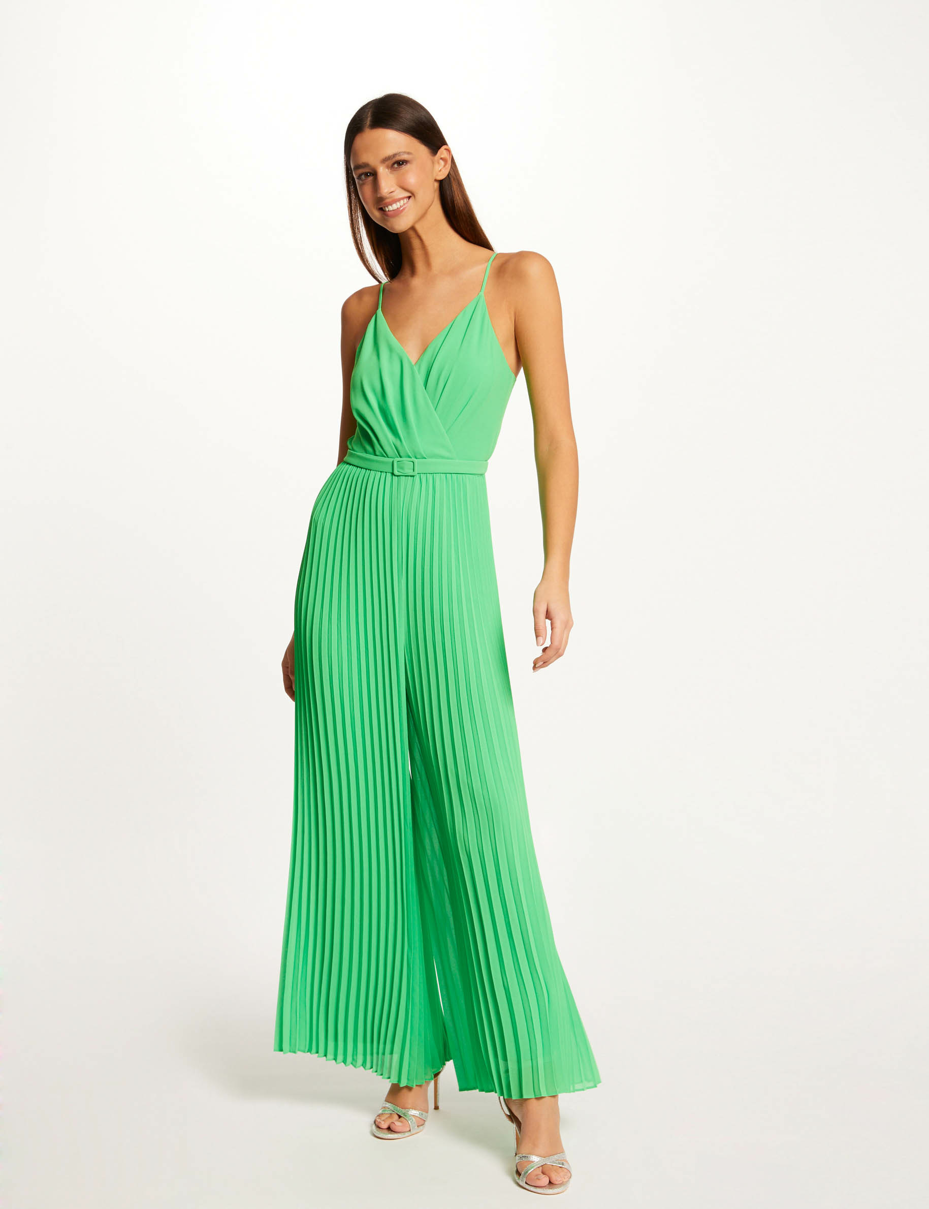 Wide leg pleated jumpsuit with open back green ladies' Wide leg pleated jumpsuit with open back green ladies'