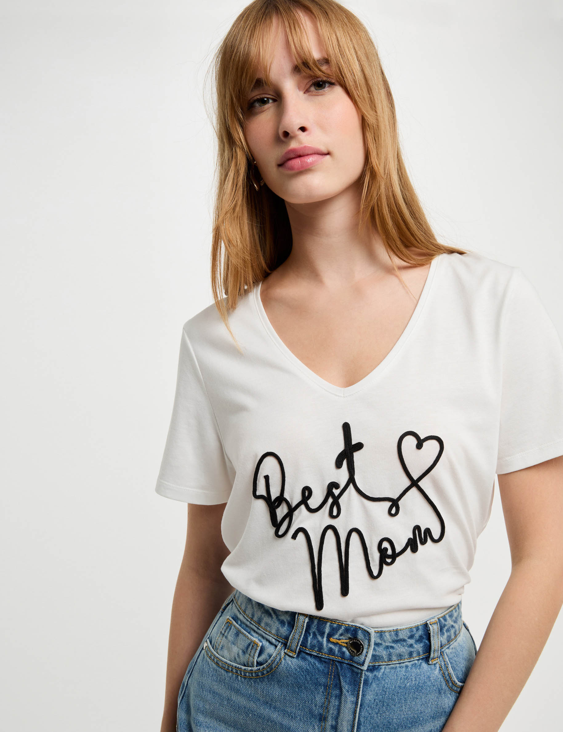 t shirt with message white women T-shirt with message white women