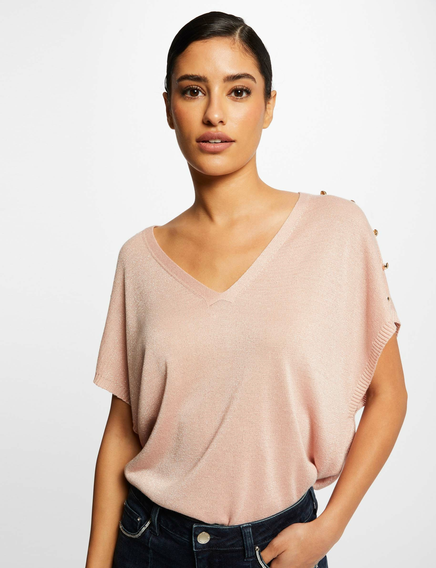 Short-sleeved jumper with V-neck ladies' Short-sleeved jumper with V-neck ladies'